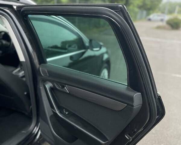 Черный Фольксваген Пассат, объемом двигателя 2 л и пробегом 280 тыс. км за 15596 $, фото 10 на Automoto.ua