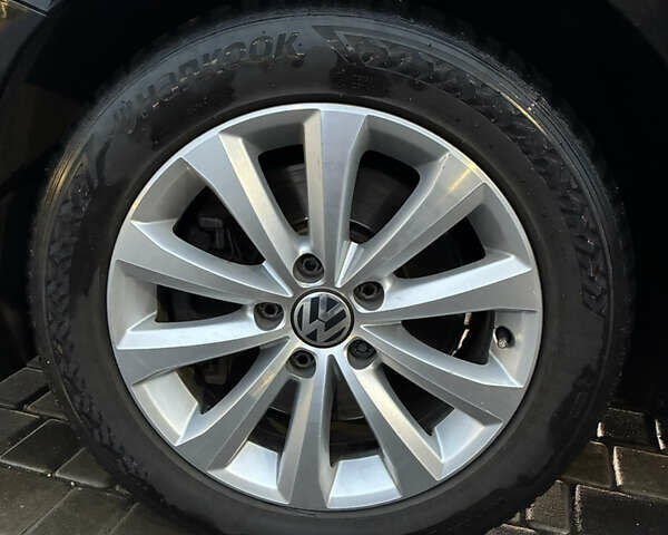 Черный Фольксваген Пассат, объемом двигателя 1.97 л и пробегом 291 тыс. км за 13200 $, фото 13 на Automoto.ua