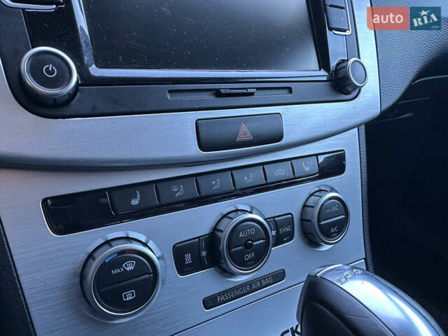 Чорний Фольксваген Пассат, об'ємом двигуна 2 л та пробігом 212 тис. км за 13850 $, фото 21 на Automoto.ua