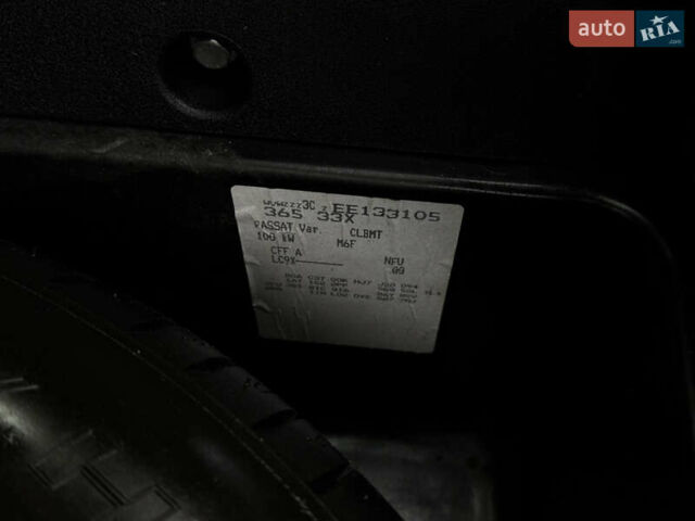 Чорний Фольксваген Пассат, об'ємом двигуна 2 л та пробігом 193 тис. км за 13500 $, фото 29 на Automoto.ua