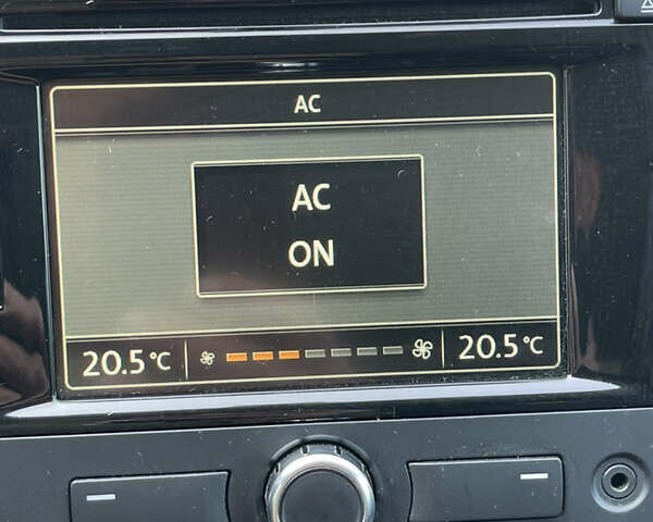 Черный Фольксваген Пассат, объемом двигателя 1.4 л и пробегом 260 тыс. км за 10900 $, фото 42 на Automoto.ua