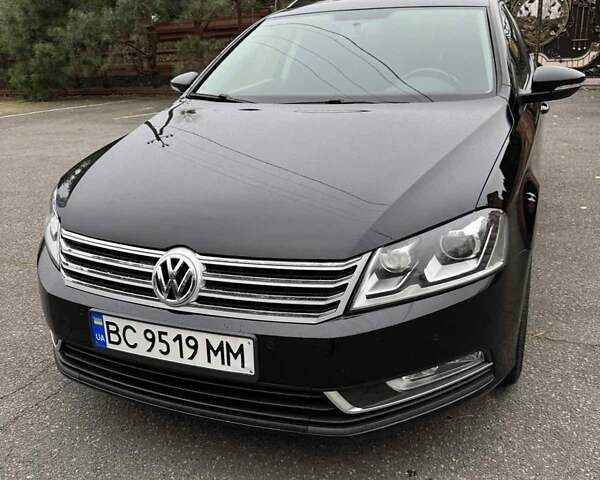 Чорний Фольксваген Пассат, об'ємом двигуна 2 л та пробігом 202 тис. км за 11800 $, фото 5 на Automoto.ua