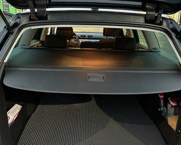 Черный Фольксваген Пассат, объемом двигателя 1.97 л и пробегом 291 тыс. км за 13200 $, фото 9 на Automoto.ua