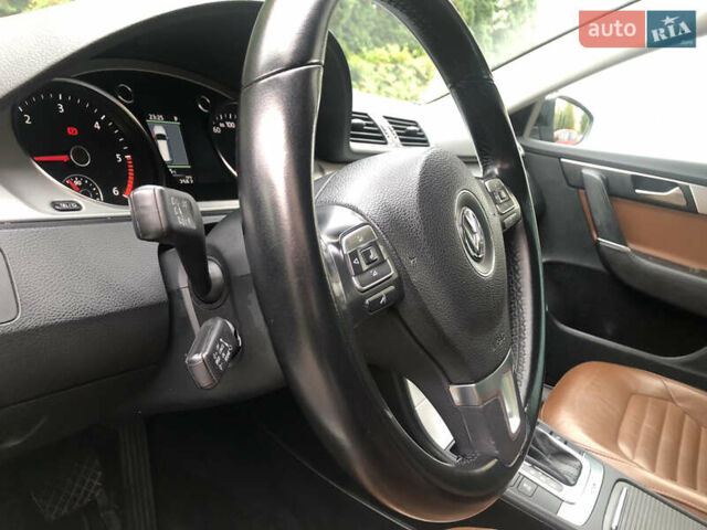 Чорний Фольксваген Пассат, об'ємом двигуна 2 л та пробігом 223 тис. км за 13990 $, фото 71 на Automoto.ua