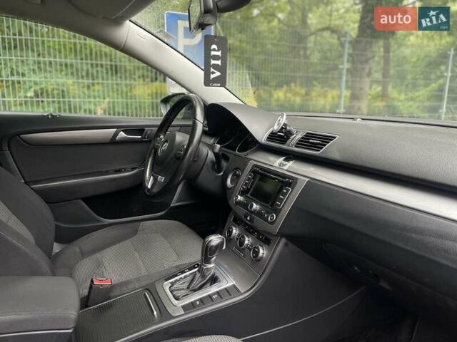 Черный Фольксваген Пассат, объемом двигателя 2 л и пробегом 280 тыс. км за 15596 $, фото 6 на Automoto.ua