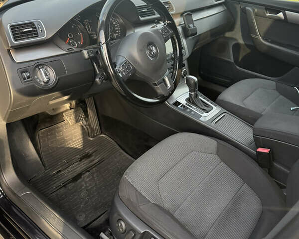 Черный Фольксваген Пассат, объемом двигателя 1.97 л и пробегом 278 тыс. км за 11400 $, фото 15 на Automoto.ua