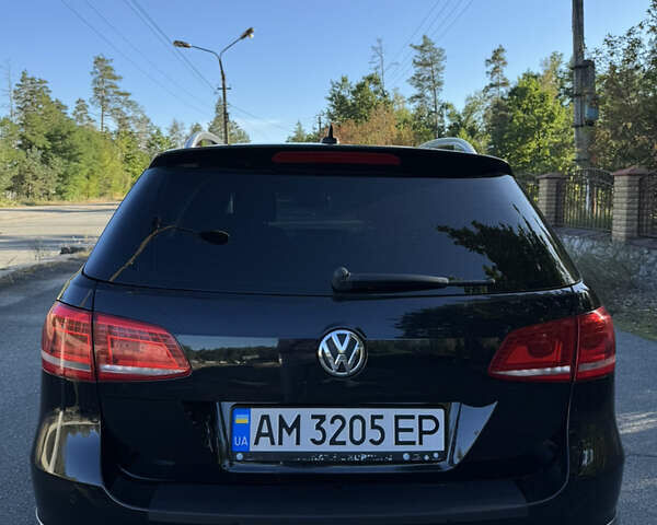Черный Фольксваген Пассат, объемом двигателя 2 л и пробегом 315 тыс. км за 12400 $, фото 6 на Automoto.ua