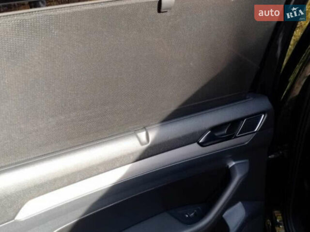 Черный Фольксваген Пассат, объемом двигателя 1.97 л и пробегом 352 тыс. км за 14500 $, фото 4 на Automoto.ua