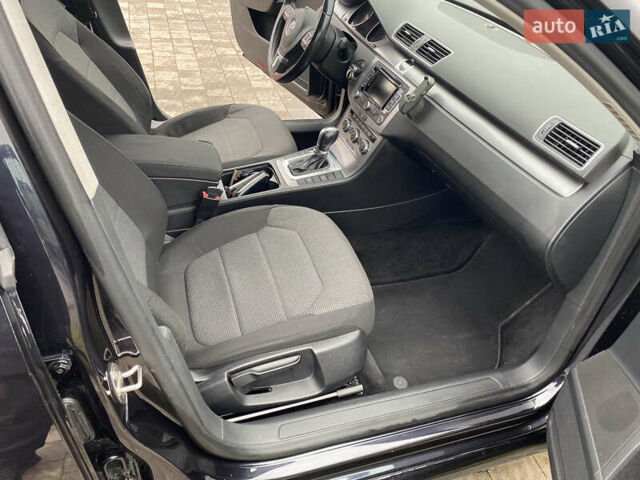 Черный Фольксваген Пассат, объемом двигателя 2 л и пробегом 232 тыс. км за 11500 $, фото 77 на Automoto.ua