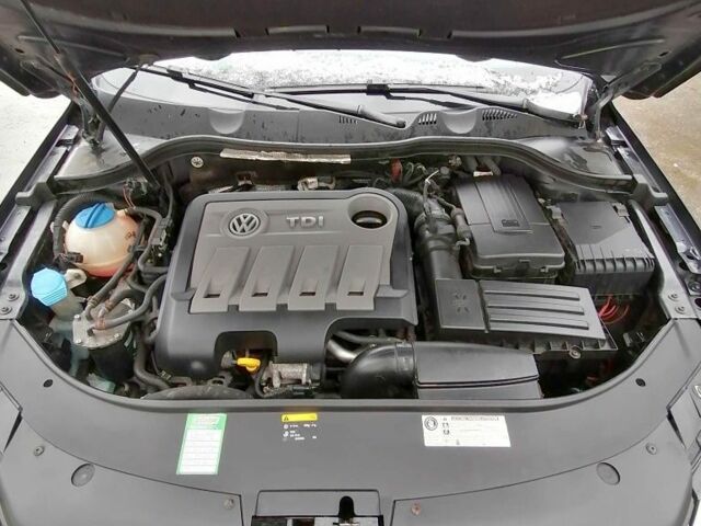 Черный Фольксваген Пассат, объемом двигателя 2 л и пробегом 236 тыс. км за 10700 $, фото 3 на Automoto.ua