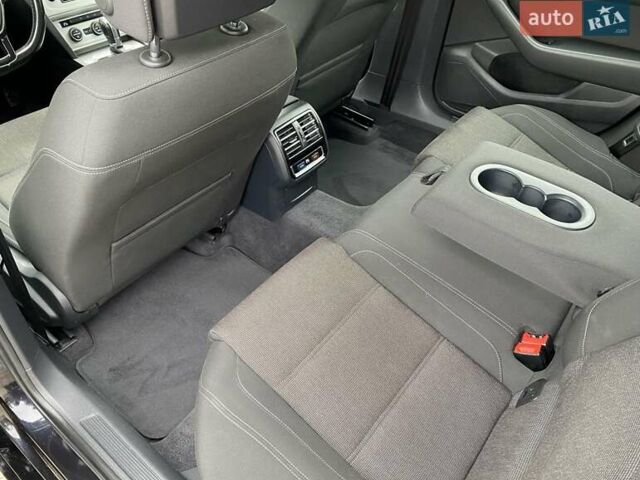 Черный Фольксваген Пассат, объемом двигателя 2 л и пробегом 270 тыс. км за 14600 $, фото 26 на Automoto.ua