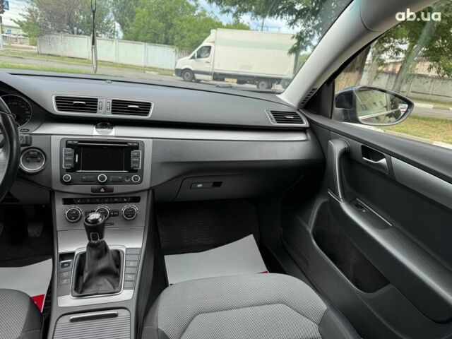 Черный Фольксваген Пассат, объемом двигателя 2 л и пробегом 226 тыс. км за 10490 $, фото 16 на Automoto.ua