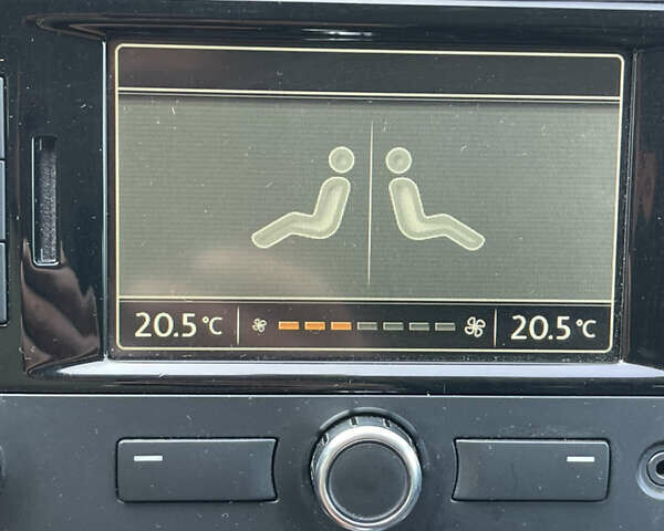 Черный Фольксваген Пассат, объемом двигателя 1.4 л и пробегом 260 тыс. км за 10900 $, фото 45 на Automoto.ua