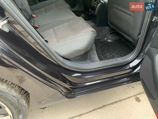 Чорний Фольксваген Пассат, об'ємом двигуна 2 л та пробігом 175 тис. км за 14950 $, фото 34 на Automoto.ua