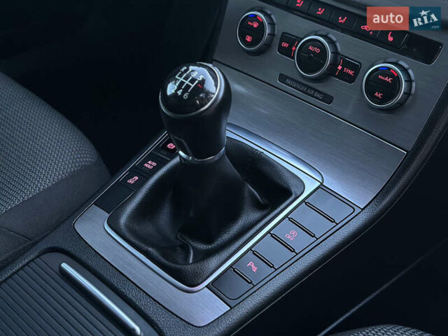 Чорний Фольксваген Пассат, об'ємом двигуна 1.97 л та пробігом 278 тис. км за 11300 $, фото 22 на Automoto.ua