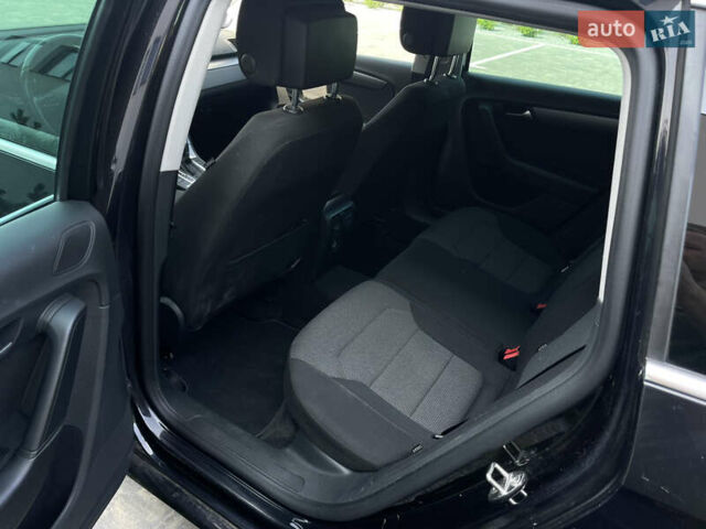 Черный Фольксваген Пассат, объемом двигателя 1.4 л и пробегом 260 тыс. км за 10900 $, фото 27 на Automoto.ua