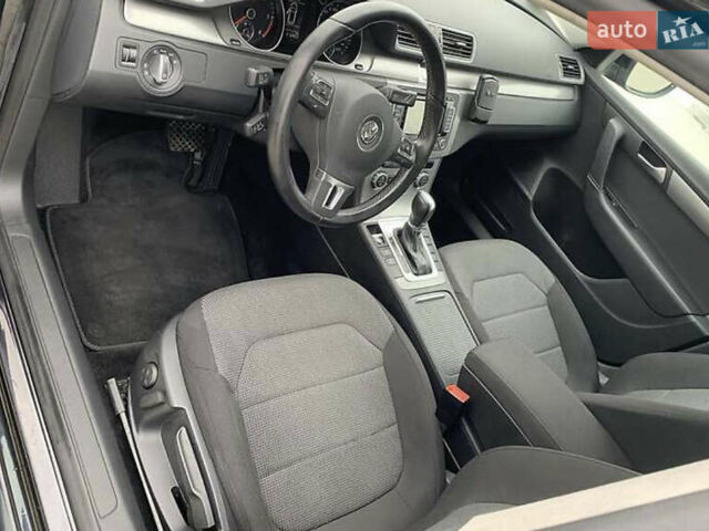 Чорний Фольксваген Пассат, об'ємом двигуна 2 л та пробігом 217 тис. км за 14000 $, фото 10 на Automoto.ua