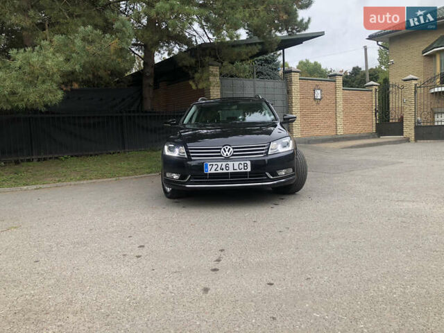 Чорний Фольксваген Пассат, об'ємом двигуна 2 л та пробігом 223 тис. км за 13990 $, фото 42 на Automoto.ua