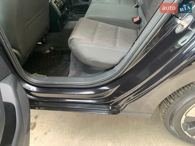 Чорний Фольксваген Пассат, об'ємом двигуна 2 л та пробігом 175 тис. км за 14950 $, фото 32 на Automoto.ua