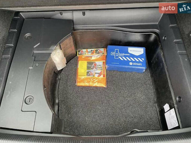 Чорний Фольксваген Пассат, об'ємом двигуна 2 л та пробігом 217 тис. км за 14000 $, фото 13 на Automoto.ua