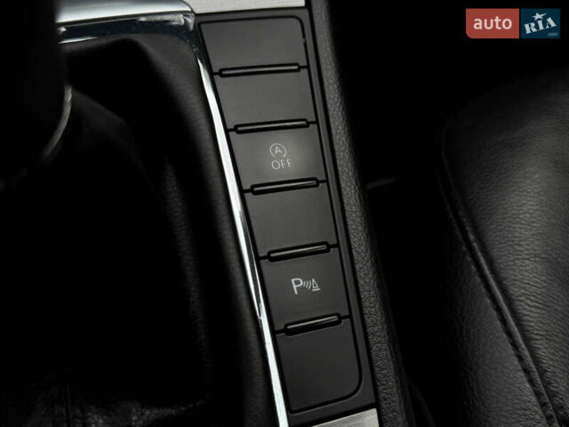 Чорний Фольксваген Пассат, об'ємом двигуна 2 л та пробігом 193 тис. км за 13500 $, фото 71 на Automoto.ua