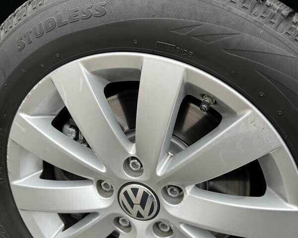 Чорний Фольксваген Пассат, об'ємом двигуна 2 л та пробігом 202 тис. км за 11800 $, фото 19 на Automoto.ua