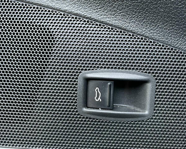 Черный Фольксваген Пассат, объемом двигателя 1.4 л и пробегом 260 тыс. км за 10900 $, фото 32 на Automoto.ua