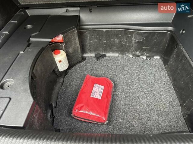 Чорний Фольксваген Пассат, об'ємом двигуна 1.97 л та пробігом 268 тис. км за 9999 $, фото 53 на Automoto.ua