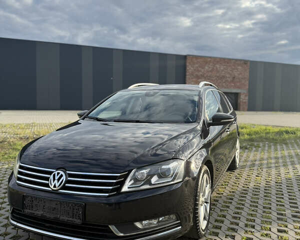 Черный Фольксваген Пассат, объемом двигателя 1.97 л и пробегом 278 тыс. км за 11400 $, фото 24 на Automoto.ua