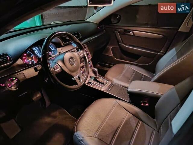 Чорний Фольксваген Пассат, об'ємом двигуна 1.97 л та пробігом 285 тис. км за 11900 $, фото 5 на Automoto.ua