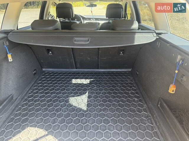 Чорний Фольксваген Пассат, об'ємом двигуна 1.97 л та пробігом 315 тис. км за 15600 $, фото 34 на Automoto.ua