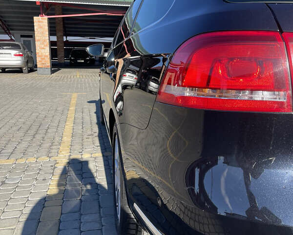 Черный Фольксваген Пассат, объемом двигателя 1.97 л и пробегом 204 тыс. км за 16000 $, фото 5 на Automoto.ua