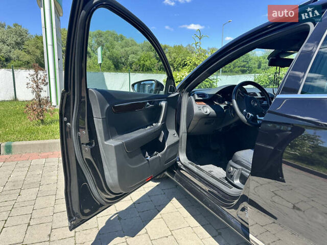 Чорний Фольксваген Пассат, об'ємом двигуна 2 л та пробігом 193 тис. км за 15299 $, фото 11 на Automoto.ua