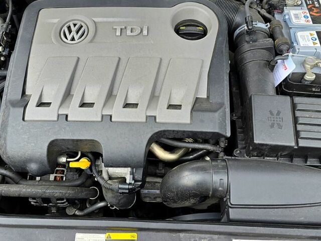 Черный Фольксваген Пассат, объемом двигателя 2 л и пробегом 200 тыс. км за 14590 $, фото 5 на Automoto.ua