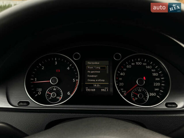Чорний Фольксваген Пассат, об'ємом двигуна 2 л та пробігом 193 тис. км за 13500 $, фото 49 на Automoto.ua