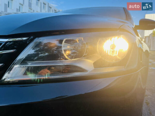 Чорний Фольксваген Пассат, об'ємом двигуна 2 л та пробігом 280 тис. км за 12700 $, фото 9 на Automoto.ua