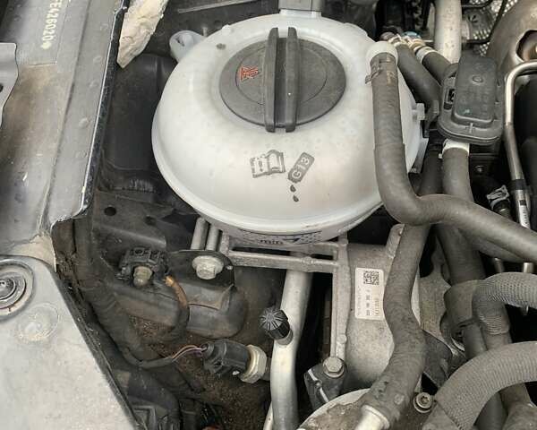 Чорний Фольксваген Пассат, об'ємом двигуна 2 л та пробігом 175 тис. км за 14950 $, фото 26 на Automoto.ua