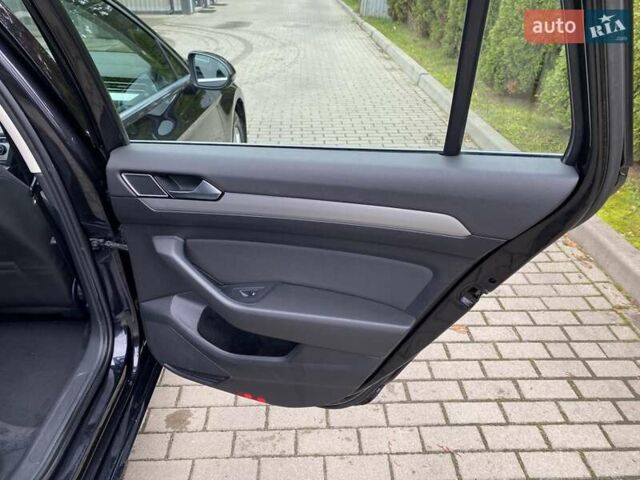 Черный Фольксваген Пассат, объемом двигателя 2 л и пробегом 270 тыс. км за 14600 $, фото 45 на Automoto.ua