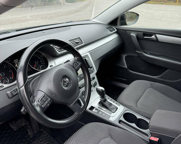 Черный Фольксваген Пассат, объемом двигателя 2 л и пробегом 202 тыс. км за 11800 $, фото 9 на Automoto.ua