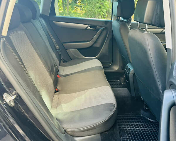 Чорний Фольксваген Пассат, об'ємом двигуна 2 л та пробігом 280 тис. км за 12700 $, фото 18 на Automoto.ua