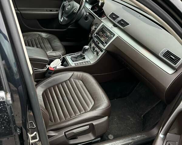 Черный Фольксваген Пассат, объемом двигателя 1.97 л и пробегом 304 тыс. км за 14000 $, фото 1 на Automoto.ua