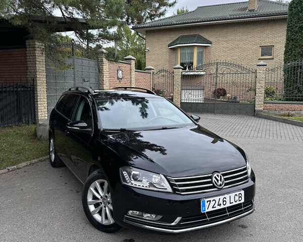 Чорний Фольксваген Пассат, об'ємом двигуна 2 л та пробігом 223 тис. км за 13990 $, фото 6 на Automoto.ua
