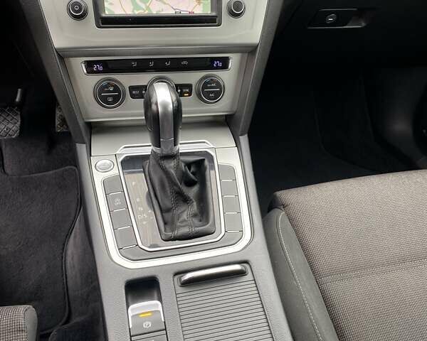 Черный Фольксваген Пассат, объемом двигателя 2 л и пробегом 270 тыс. км за 14600 $, фото 54 на Automoto.ua