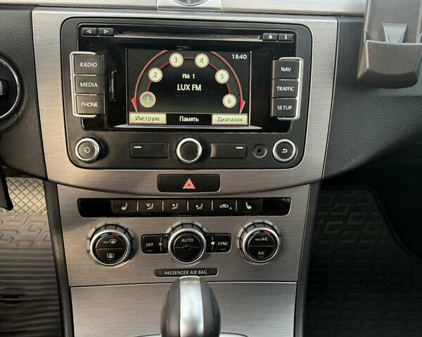 Черный Фольксваген Пассат, объемом двигателя 1.97 л и пробегом 278 тыс. км за 11400 $, фото 12 на Automoto.ua