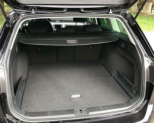 Черный Фольксваген Пассат, объемом двигателя 1.6 л и пробегом 235 тыс. км за 14800 $, фото 9 на Automoto.ua