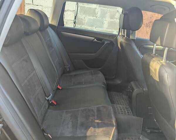 Чорний Фольксваген Пассат, об'ємом двигуна 1.6 л та пробігом 250 тис. км за 11500 $, фото 35 на Automoto.ua