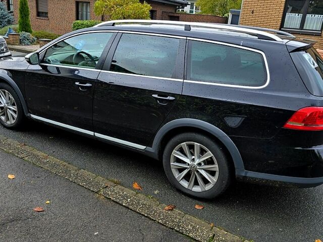 Черный Фольксваген Пассат, объемом двигателя 2 л и пробегом 200 тыс. км за 14590 $, фото 2 на Automoto.ua