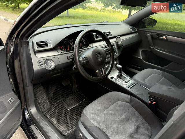 Черный Фольксваген Пассат, объемом двигателя 2 л и пробегом 365 тыс. км за 11300 $, фото 16 на Automoto.ua