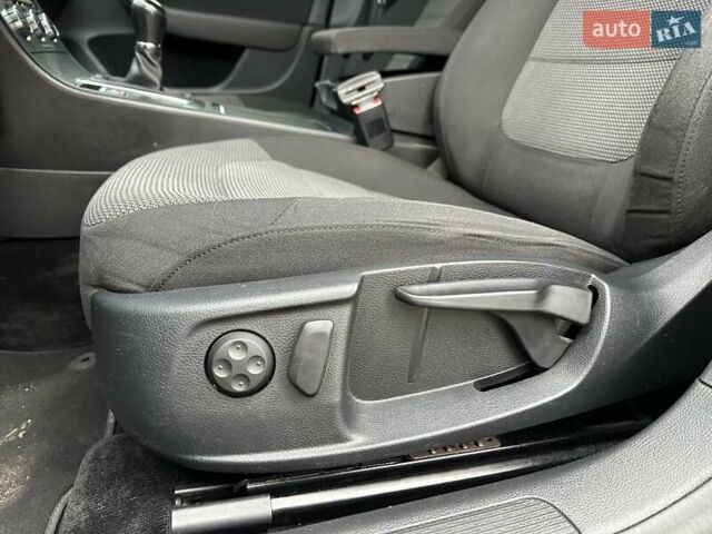 Чорний Фольксваген Пассат, об'ємом двигуна 1.97 л та пробігом 268 тис. км за 9999 $, фото 34 на Automoto.ua