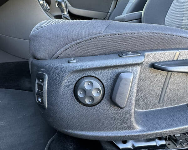 Черный Фольксваген Пассат, объемом двигателя 2 л и пробегом 315 тыс. км за 12400 $, фото 13 на Automoto.ua